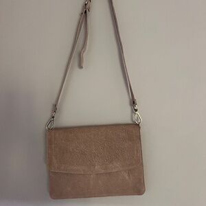 Maxon Italian Leather Tan Crossbody Shoulder Bag Purse